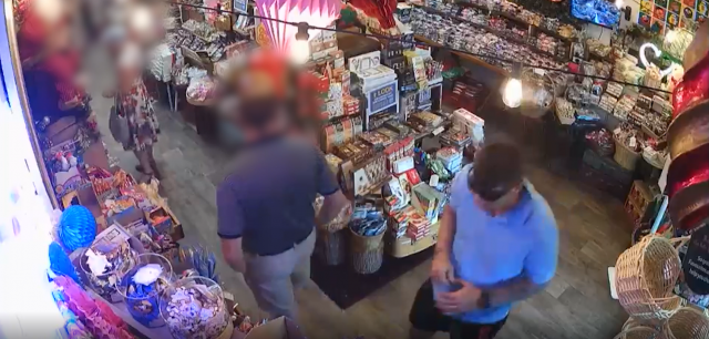 Video Police After Alleged Candy Thief Bundaberg Today