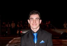 Seniors shine at Shalom prom