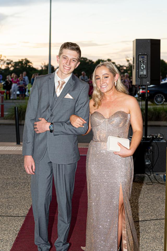 Seniors shine at Shalom prom - Bundaberg Today