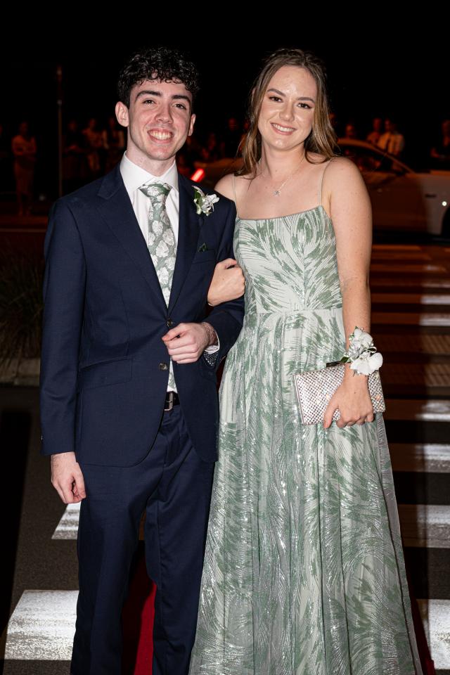 Seniors shine at Shalom prom - Bundaberg Today