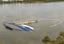 Trawler submerged in Burnett River