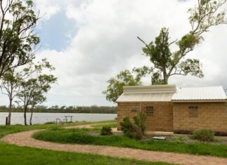 Temporary closure of foreshore amenities block
